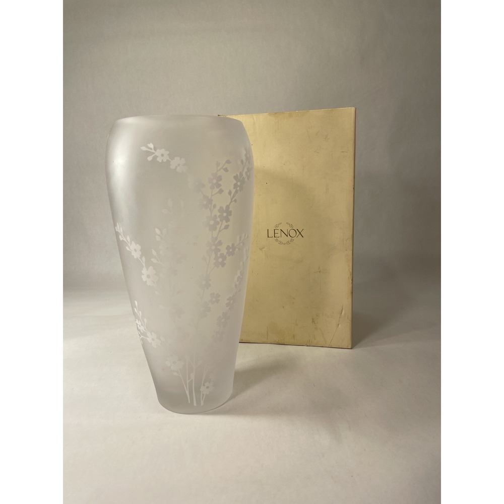 NEW Lenox Bellina Floral Large Vase Frosted With White Flowers 11" Tall With Box